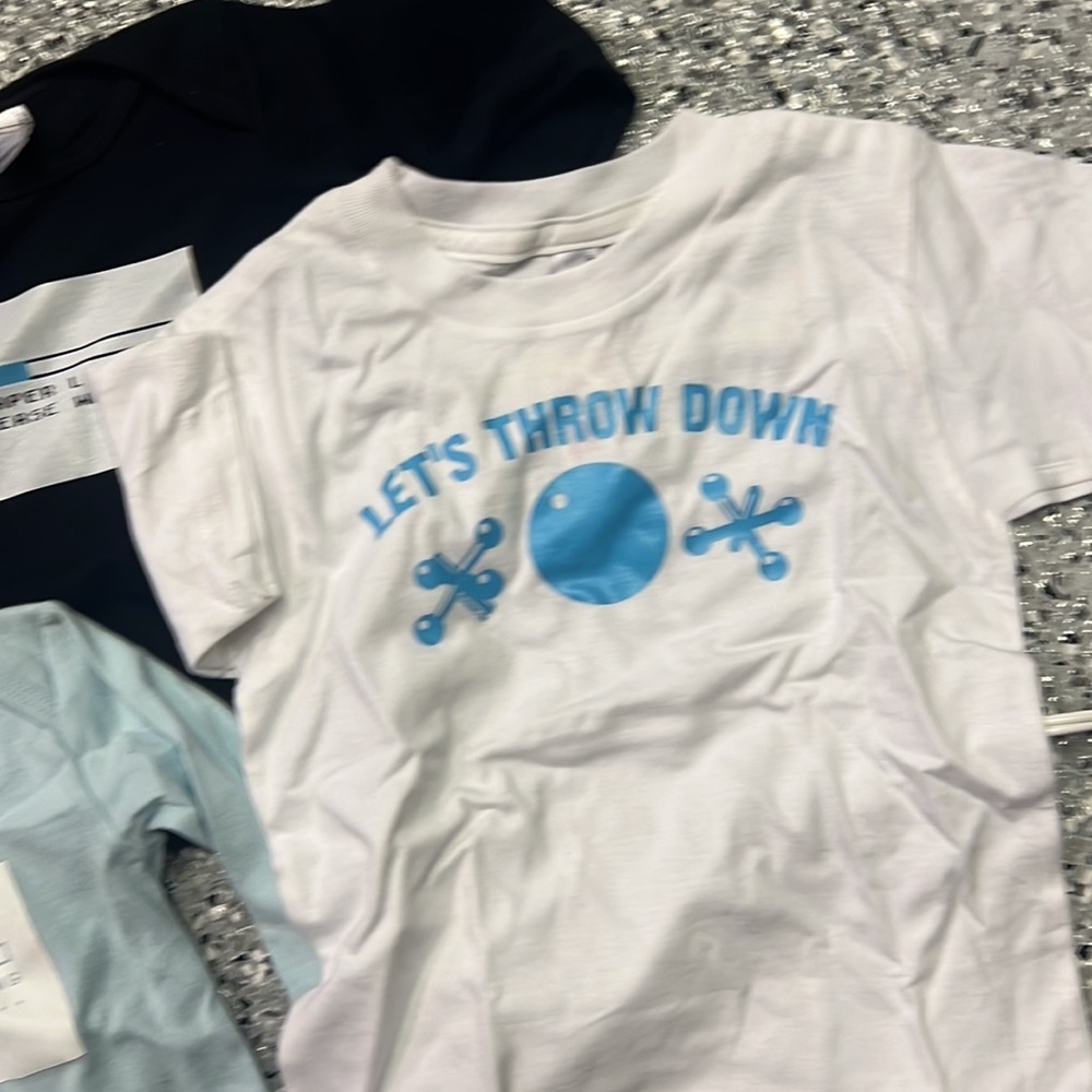 WHOLESALE!Mystery Onsie/T Shirt Assortment- 10 pieces - Picture 3 of 7